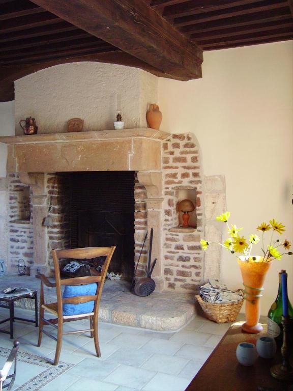 Le Vieux Chateau Bed and Breakfast Leynes Kamer foto